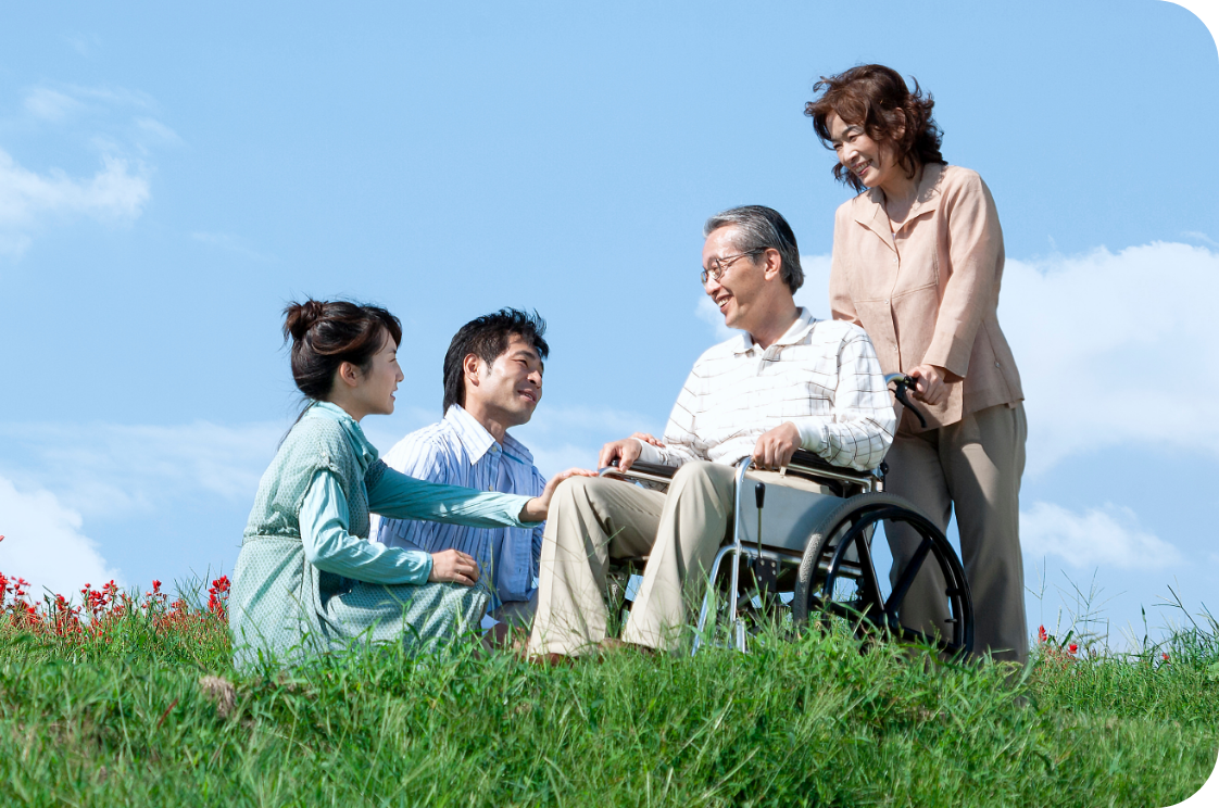 労災年⾦受給者等総合保険制度をイメージできる画像