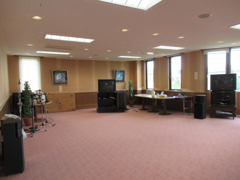 カラオケ室